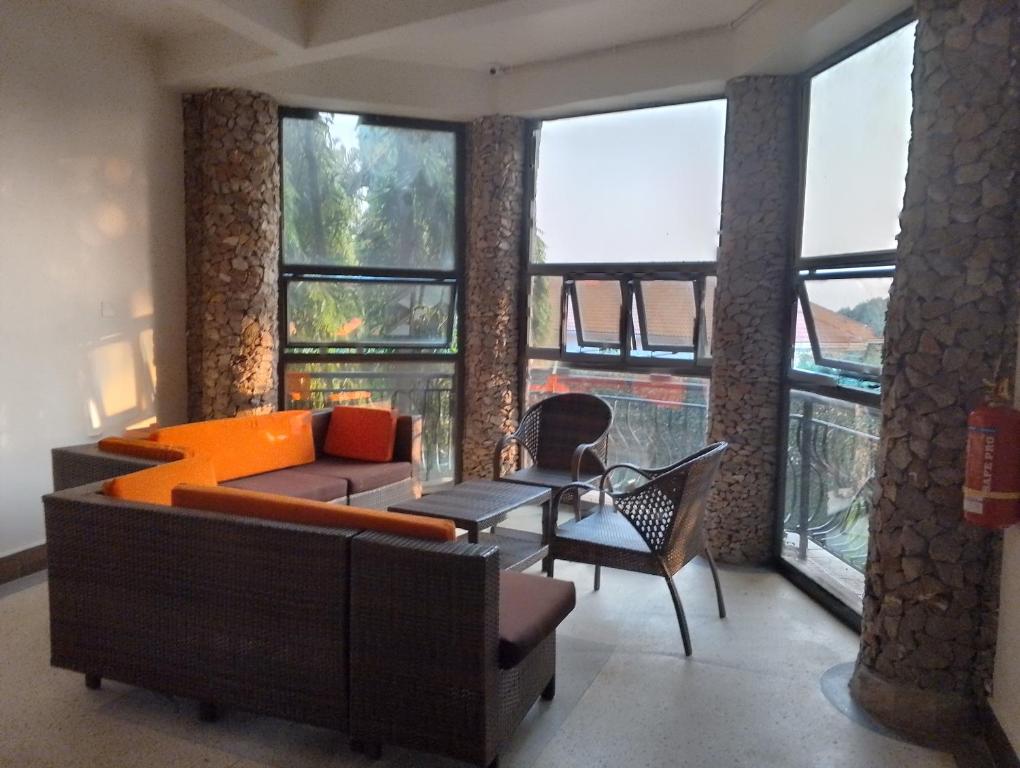 Single Room With Private Bathroom