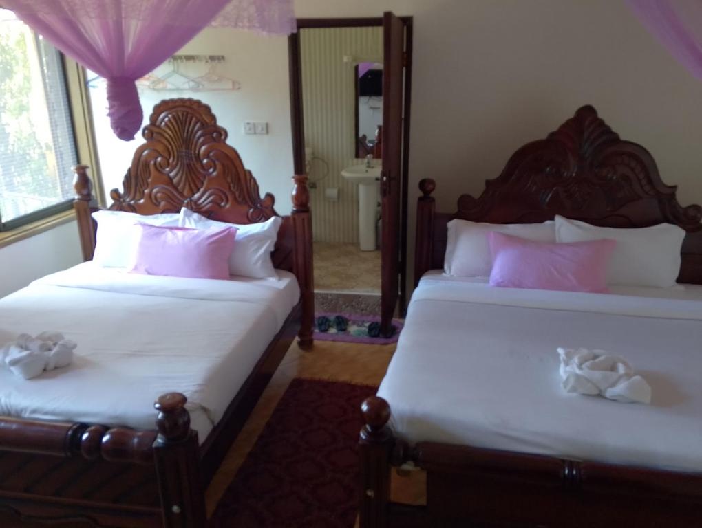 Twin Room With Balcony